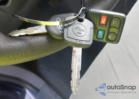 2003 Ford Expedition Xlt z USA, uszkodzony, nr VIN 1FMPU16L53LC22476